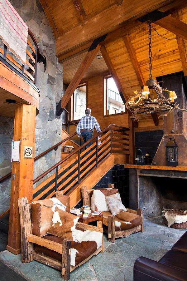 Nomades Hotel Boutique Coyhaique Eksteriør billede
